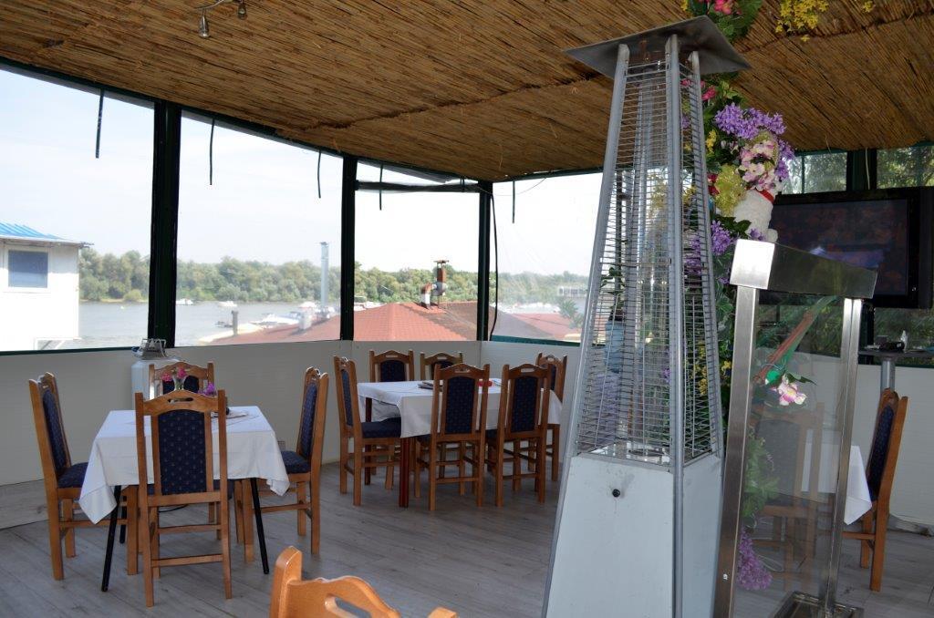 Hotel Splav Guest Hause Gusar Belgrado Exterior foto
