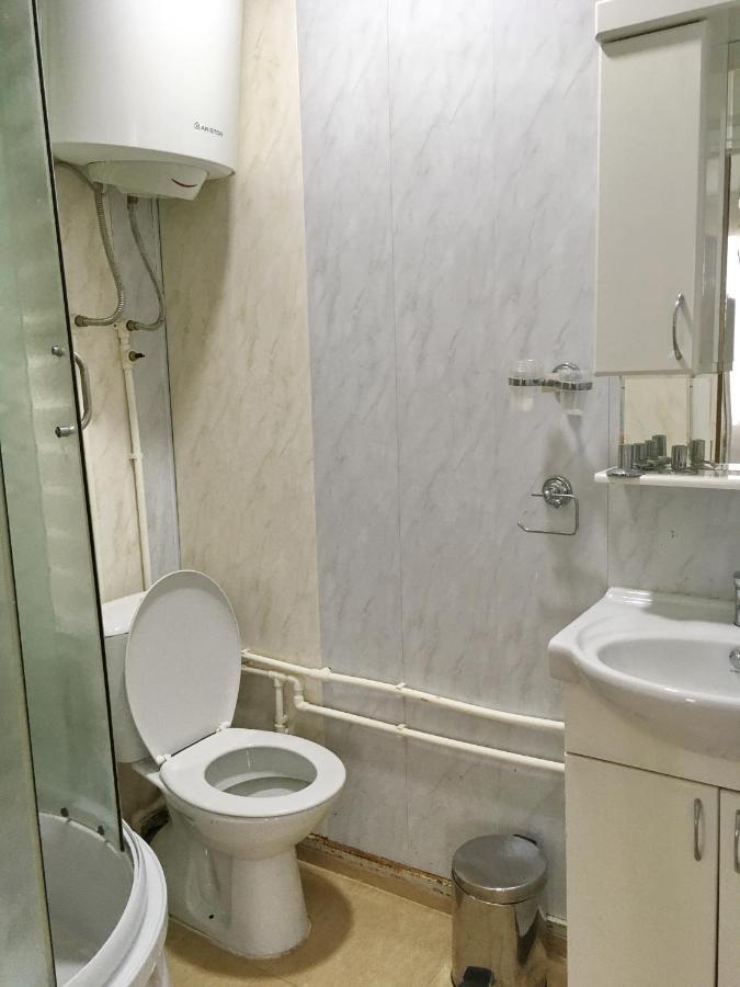 Hotel Splav Guest Hause Gusar Belgrado Exterior foto