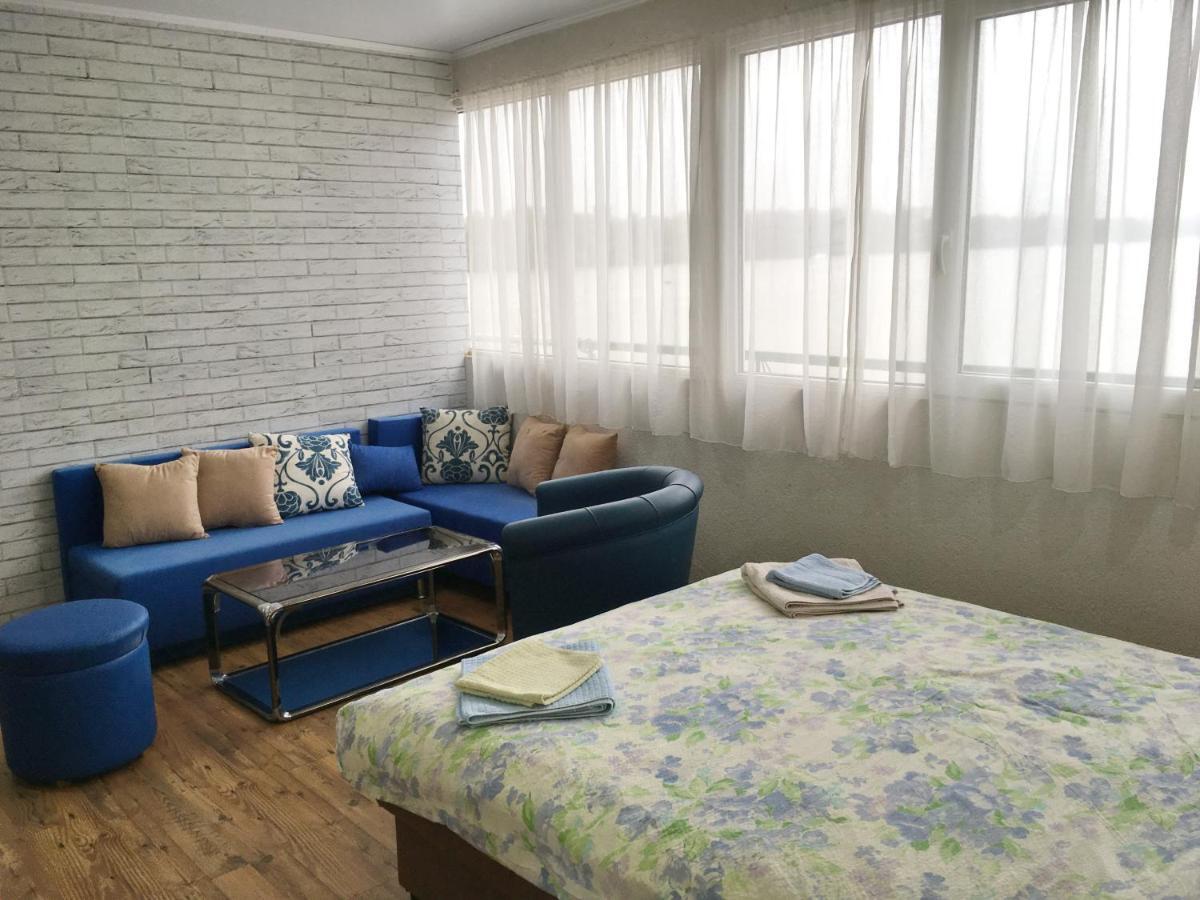 Hotel Splav Guest Hause Gusar Belgrado Exterior foto